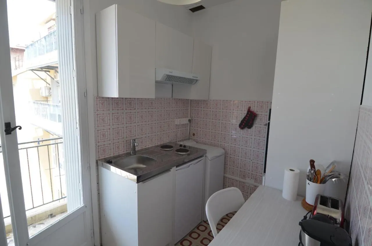 Grand Studio 30M² En Centre-Ville A Nice Apartment