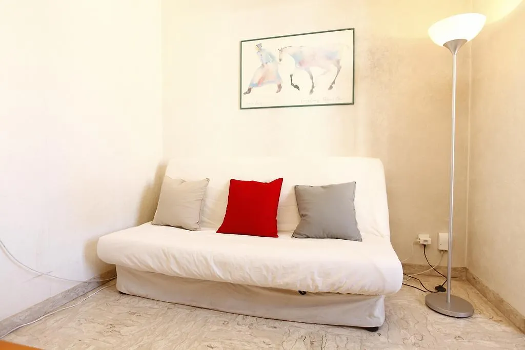 Grand Studio 30M² En Centre-Ville A Nice Apartment