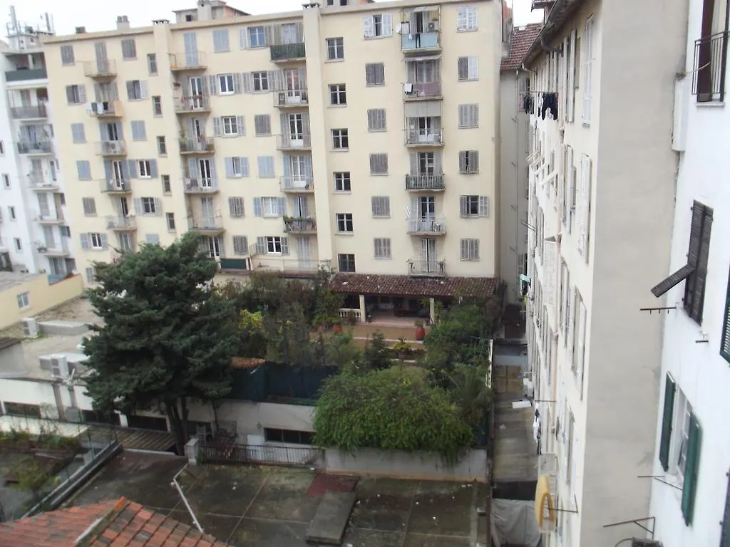 Grand Studio 30M² En Centre-Ville A Nice Apartment